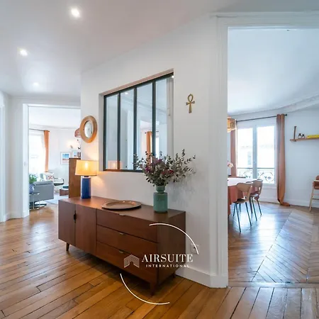 Arc De Triomphe Tranquility 2br By Airsuite 아파트 *