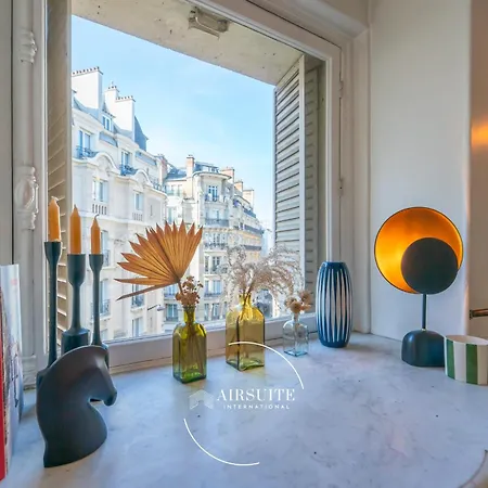 Arc De Triomphe Tranquility 2br By Airsuite 아파트