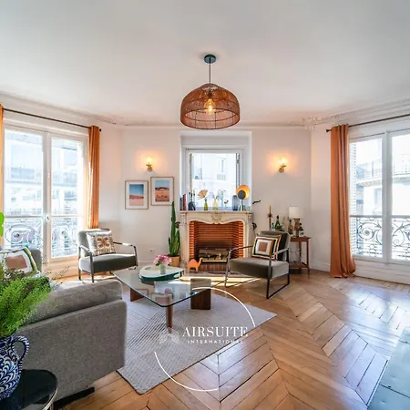 Arc De Triomphe Tranquility 2br By Airsuite 아파트 파리
